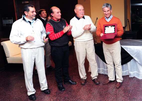 Poggi fue declarado socio honorario por los directivos del Golf Club