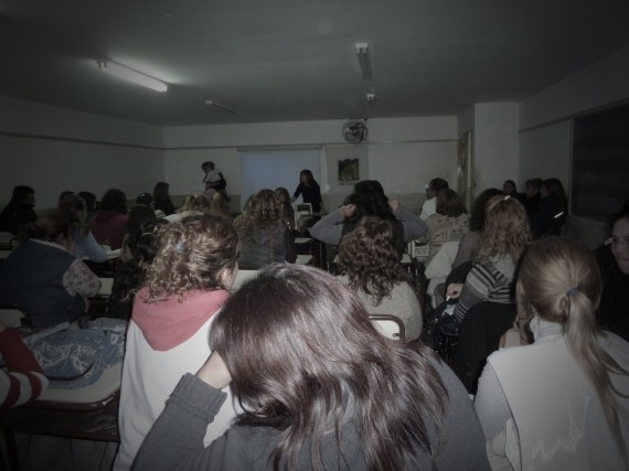 Los docentes se capacitan en enfermedades zoonóticas y educación para la salud.