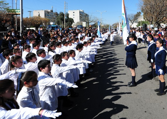 462 alumnos prometieron lealtad a la bandera de la Provincia.
