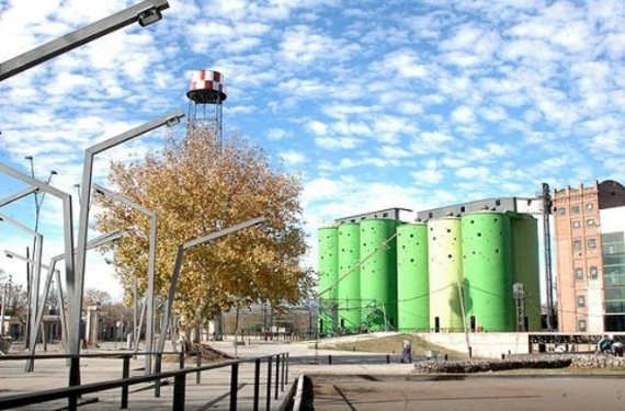 El Molino Fénix, fue una de las estructuras elegidas, por la Cancillería Argentina,  para participar en la exposición de Venecia.  