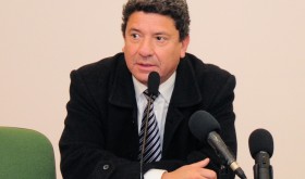 El jefe del Programa Coordinación Deportiva, Ricardo Becerra. 