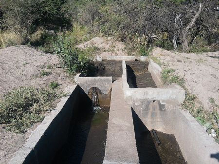El emplazamiento del acueducto se encuentra en las instancias finales, el mismo abastecerá de agua a los residentes de la vera oeste de la Ruta Nº 3.