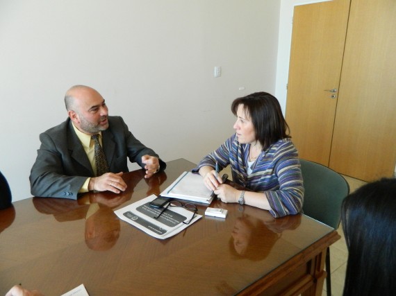 La ministra de Salud, Teresa Nigra, junto al intendente Francisco Cornejo.