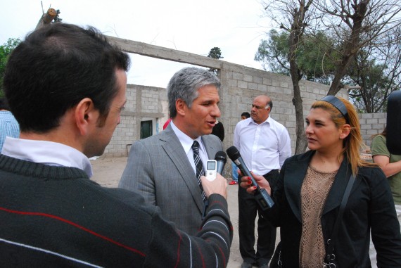 Al concluir su visita por el predio de la Municipalidad, Poggi dialogó con los medios