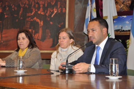 Sosa le pidió al intendente Ponce que reflexione acerca de la habilitación de la Avenida Eva Perón
