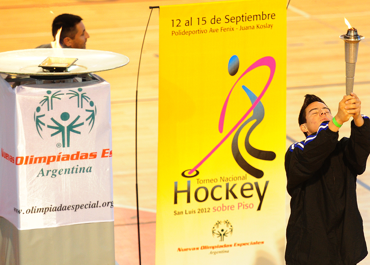Olimpiadas Especiales: Se lanzó oficialmente el 1º Torneo de Hockey sobre Piso San Luis 2012