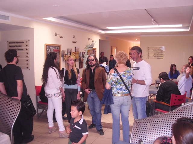 Más de 400 personas asistieron al casting de la película “El Milagro es Posible”