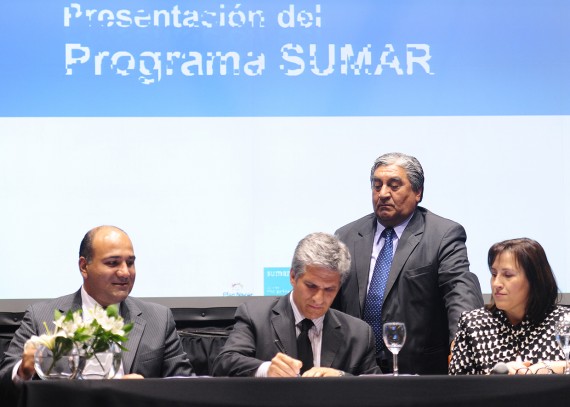 Poggi firma el convenio de adhesión al Programa SUMAR