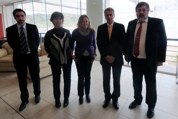 Javier Castrilli, organizador del evento junto a la ministra Muñiz y funcionarios de la cartera de Deportes.