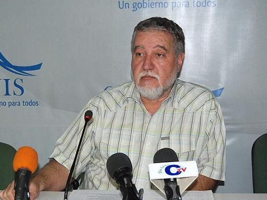  El jefe de Proyectos Curriculares, Prof. José Villegas 