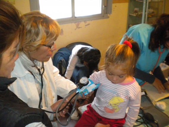 El equipo de Salud del Hospital de la Villa de Merlo realizo una supervisión en terreno de la situación sanitaria en el barrio San Agustín.