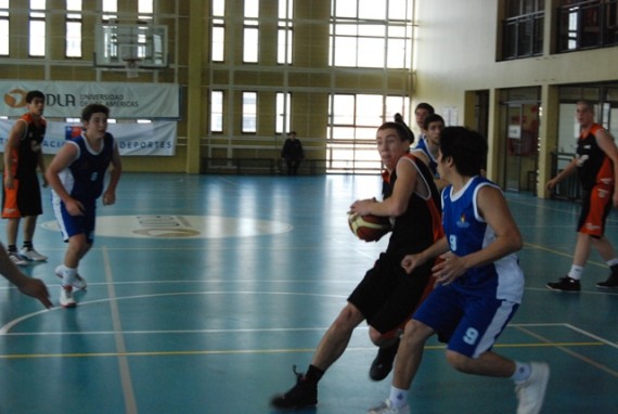 Notable actuación del equipo puntano que venció a San Juan 65 a 57.