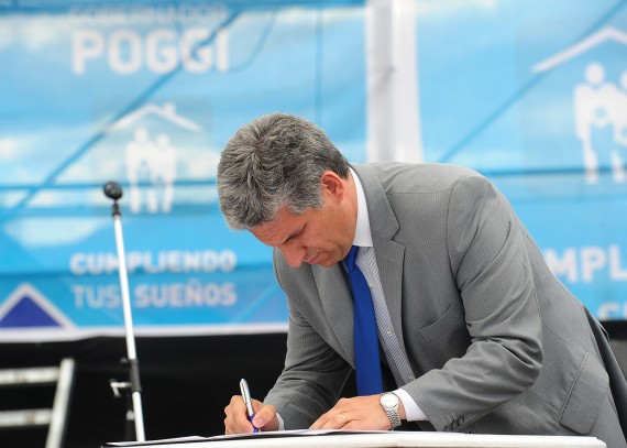 Poggi, firmó el decreto de llamado a licitación para la construcción de la nueva planta de reciclado y tratamiento de residuos sólidos urbanos.