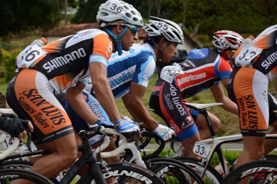 Leandro Massineo, continúa realizando una excelente labor en la Vuelta de San Pablo. 