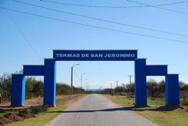 Acceso a San Jerónimo.