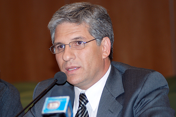 Claudio Poggi, gobernador de San Luis. 