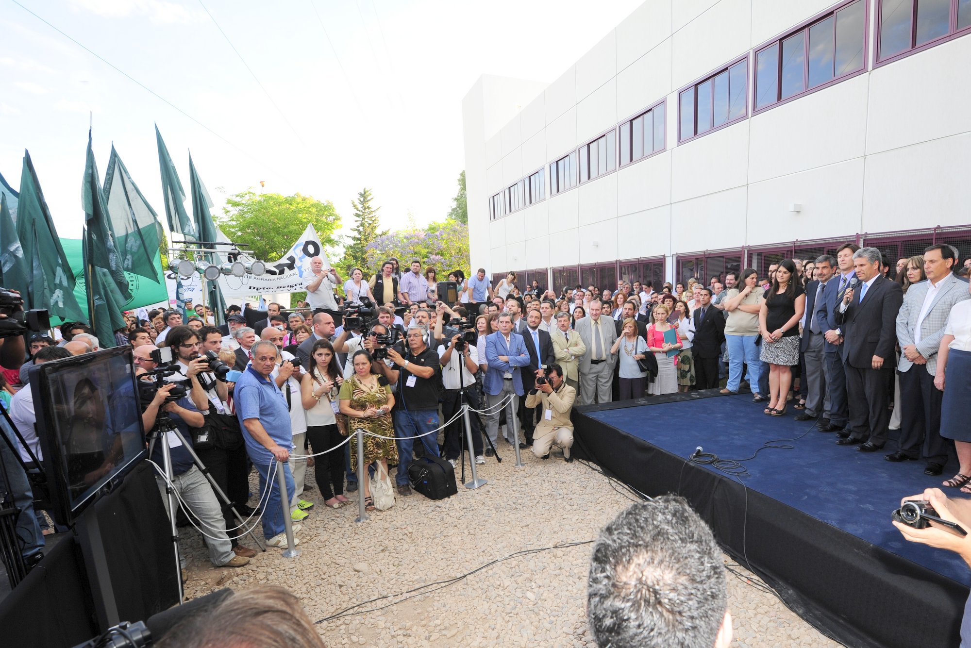 El Gobernador participó de la inauguración del Instituto de Matemática Aplicada de la Universidad Nacional de San Luis