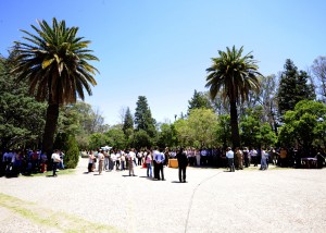 En un día soleado en el Parque de Las Naciones se firmaron los contratos