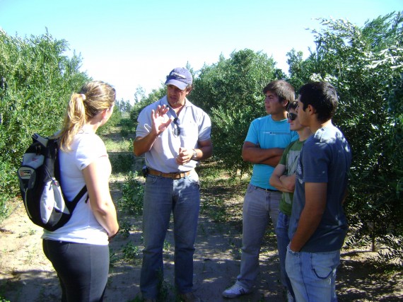 Los alumnos durante la visita a Sol Puntano.