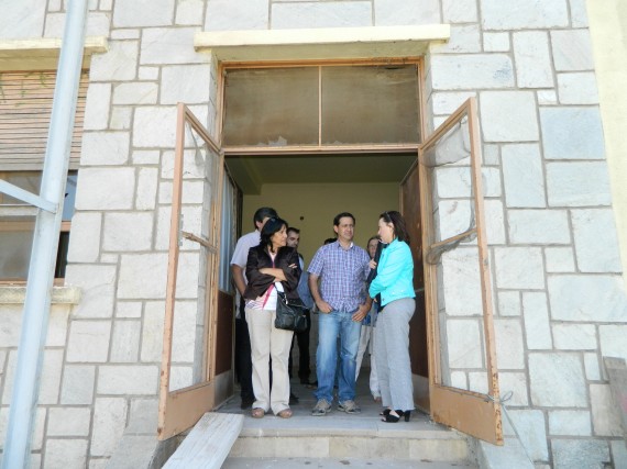 La ministra de Salud, acompañada por funcionarios del Ministerio, visitó las obras de refacción del Hospital de Villa Mercedes.