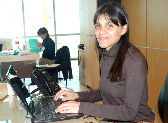 Carina peralta, jefa del Programa Nuevas Empresas de Jóvenes Sanluiseños.