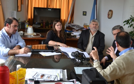 La Jefa del Programa Turismo se reunió con el Intendente de Quines