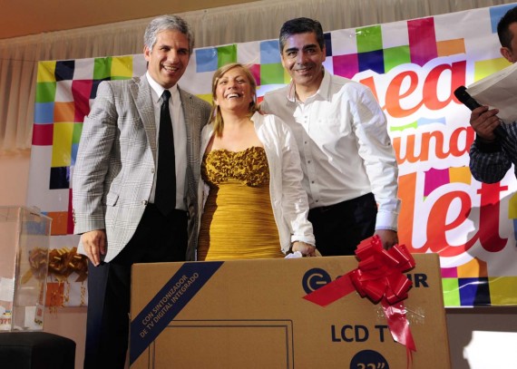 Junto al rector de la ULP en la entrega de premios 