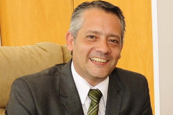 José María Emer, ministro de Hacienda y Obras Públicas.