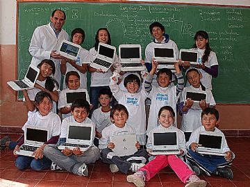 Los 1000 ganadores de Cuido mi Compu podrán canjear sus netbooks educativas en los centros fijos de reparación 