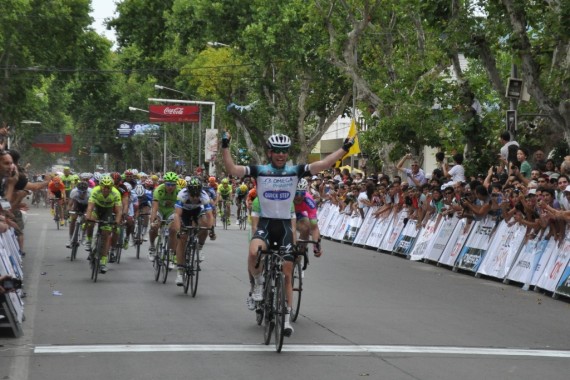 el oriundo de la isla de Man ganó la primera etapa del Tour de San Luis