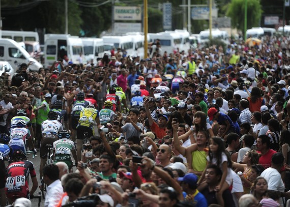 Una multitud acompaño al VII Tour de San Luis 2013