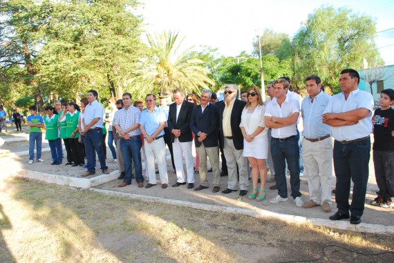 Vecinos y autoridades de Quines participaron del acto