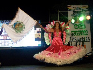La alegría del Carnaval de Río en San Luis en el escenario del festival de Los Molles