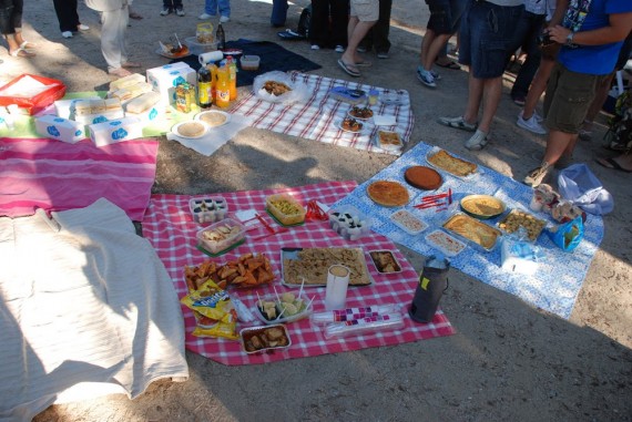 Durante los días de calor, se aconseja evitar platos calientes, pesados e hipercalóricos y reemplazarlos por frutas y verduras de estación