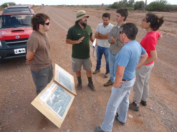 Un equipo interdisciplinario del Ministerio de Medio Ambiente trabaja en las áreas boscosas de las Lagunas de Guanacache