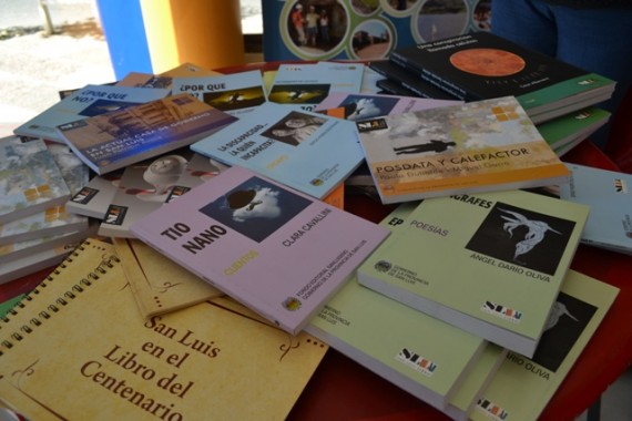 La selección de libros forma parte de publicaciones realizadas por el Programa en el año 2006.