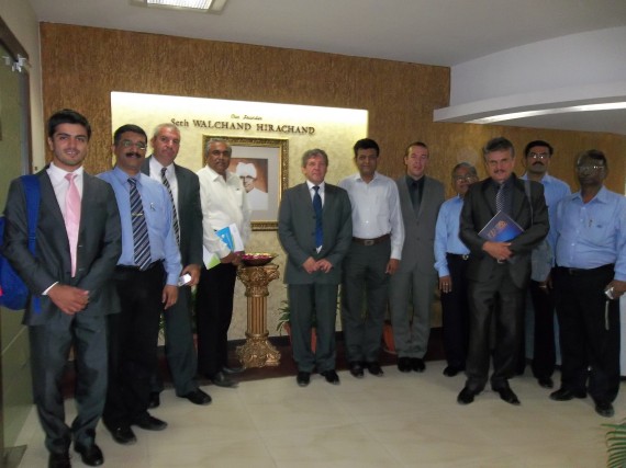El ministro Padula, su comitiva y el cónsul de la India en Argentina se reunieron con directivos de la empresa Walchandnagar Industries Ltd. 