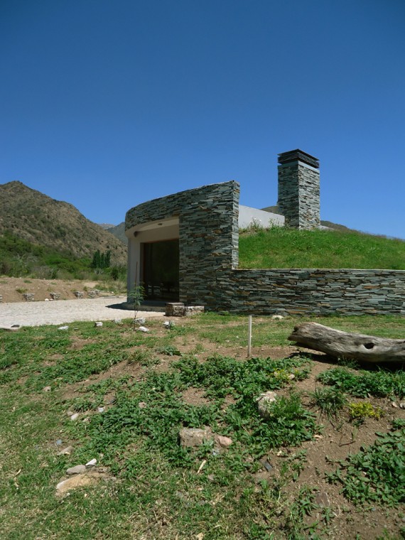 Casa del guarda parque de la  Reserva Natural Estricta Quebrada de Las Higueritas.
