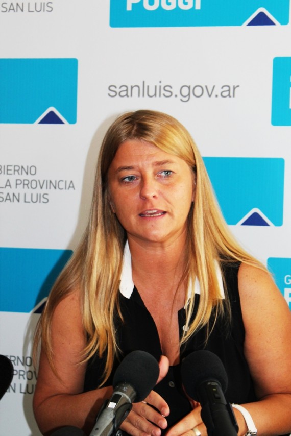 La ministra de Turismo y Las Culturas, Cecilia Luberriaga