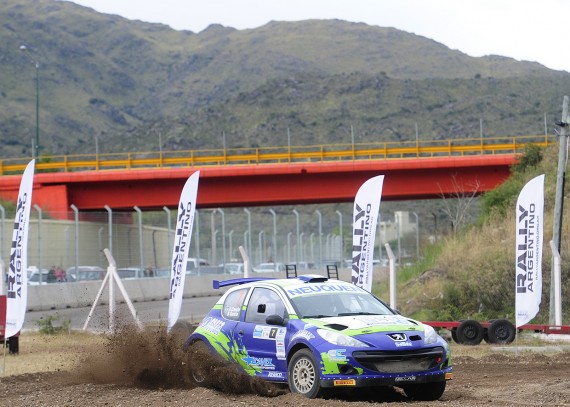 Alejandro Cancio lidera el rally de San Luis