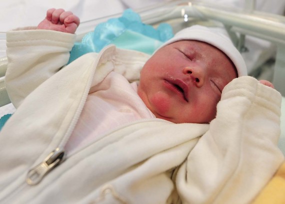 la pequeña iara fue la primera en nacer en la maternidad Teresita Baigorria