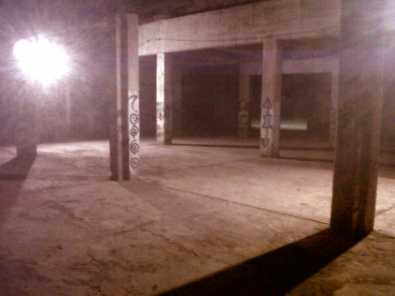 se colocó instalación eléctrica en el interior de la ex ceramica 
