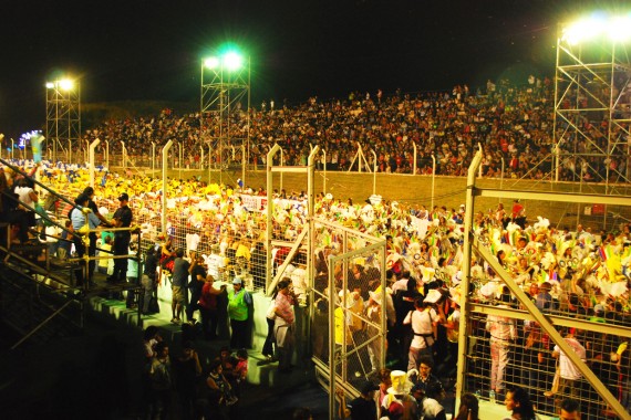 El público acompañó en la primera noche del Carnaval de Río en San Luis
