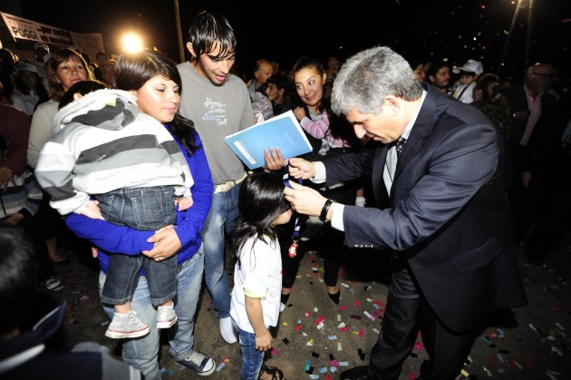 Cinco familias concretaron el sueño de la casa propia.