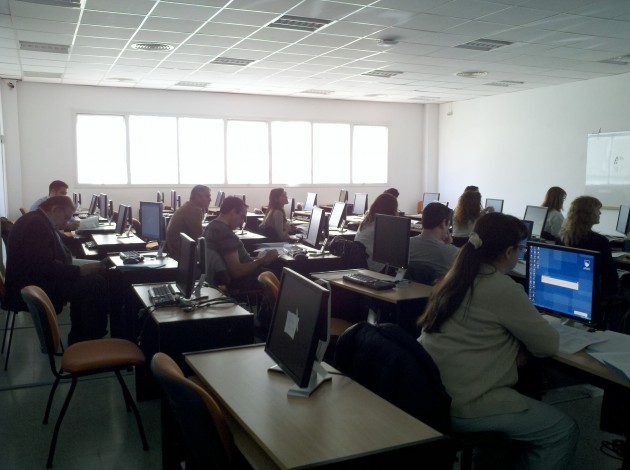 En el curso, los odontólogos disiparon sus dudas y especificaron acciones sobre actividades de la profesión.