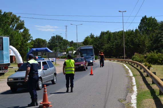Se dispusieron 25 puestos fijos y alrededor de 500 efectivos policiales en lugares estratégicos de la provincia
