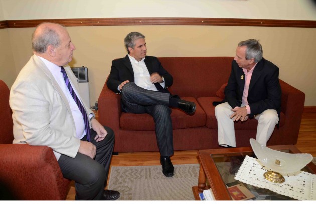 El gobernador Claudio Poggi recibió el apoyo de la Federación Ecuestre Internacional para los Panamericanos 2019.