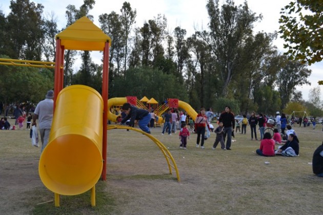 Actividades recreativas en el Parque Provincial Costanera Río V