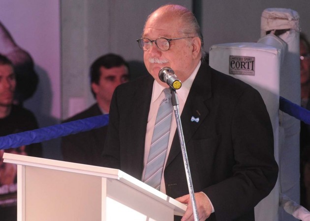 El titular de la Federación de Boxeo compartió un mensaje con recuerdos.