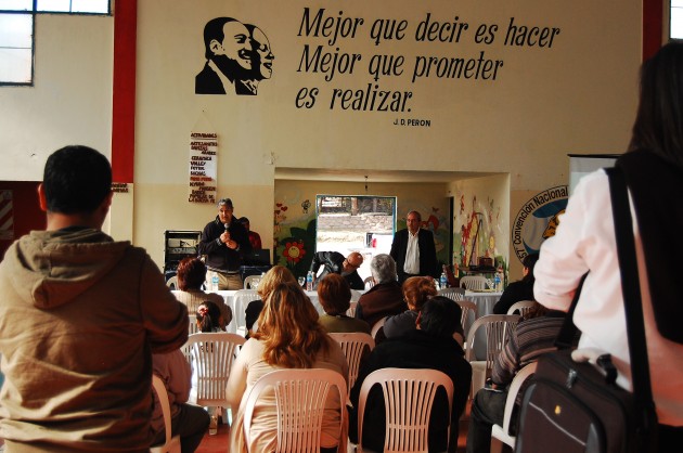 La reunión informativa se celebró en el Salón Polideportivo de Potrero de los Funes.